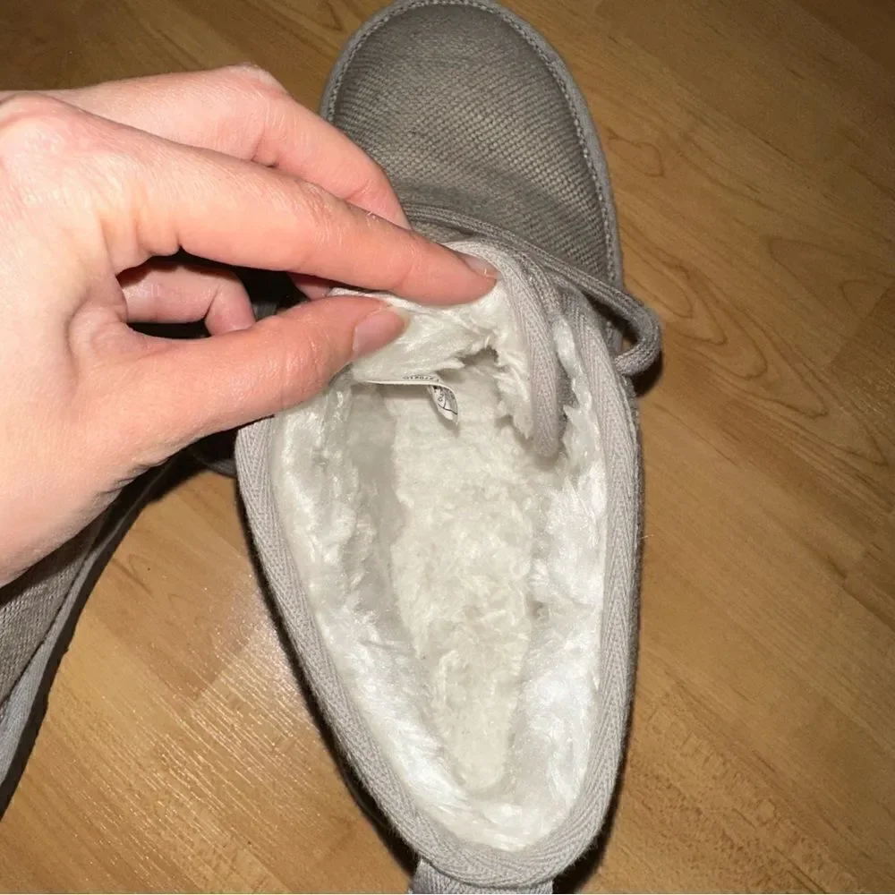 UGG M7 NEUMEL Tencel Fuzzy Gray Ankle Booties